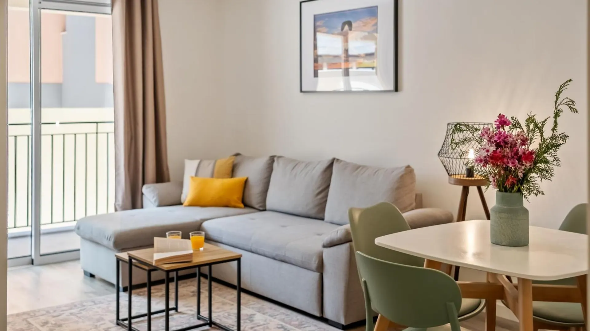 Carmo Heritage Apartments فونشال
